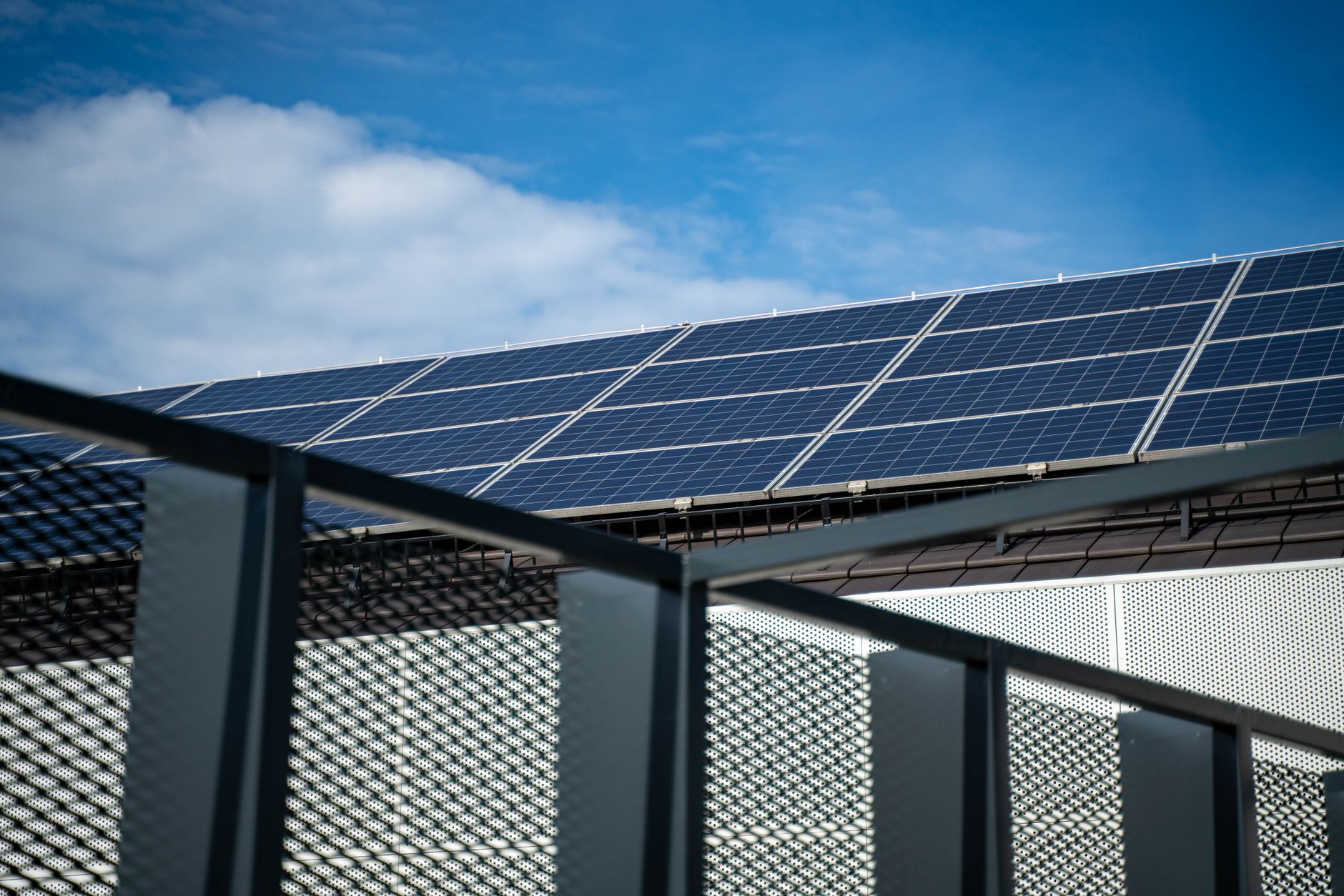 Energia, Arera a Parigi con Francia e Germania: focus su reti e rinnovabili