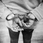 Bondeno, droga e pistola clandestina: arrestato 57enne