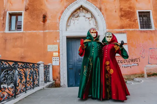 Modena, 40 scatti raccontano i carnevali storici dell’Emilia-Romagna