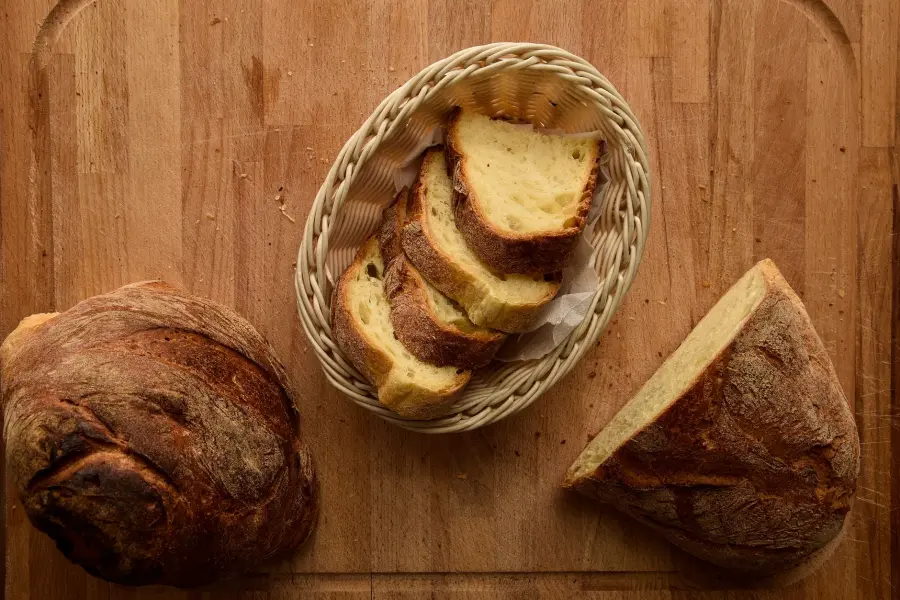 Bologna, il pane protagonista nel nuovo libro di Napoleone Neri